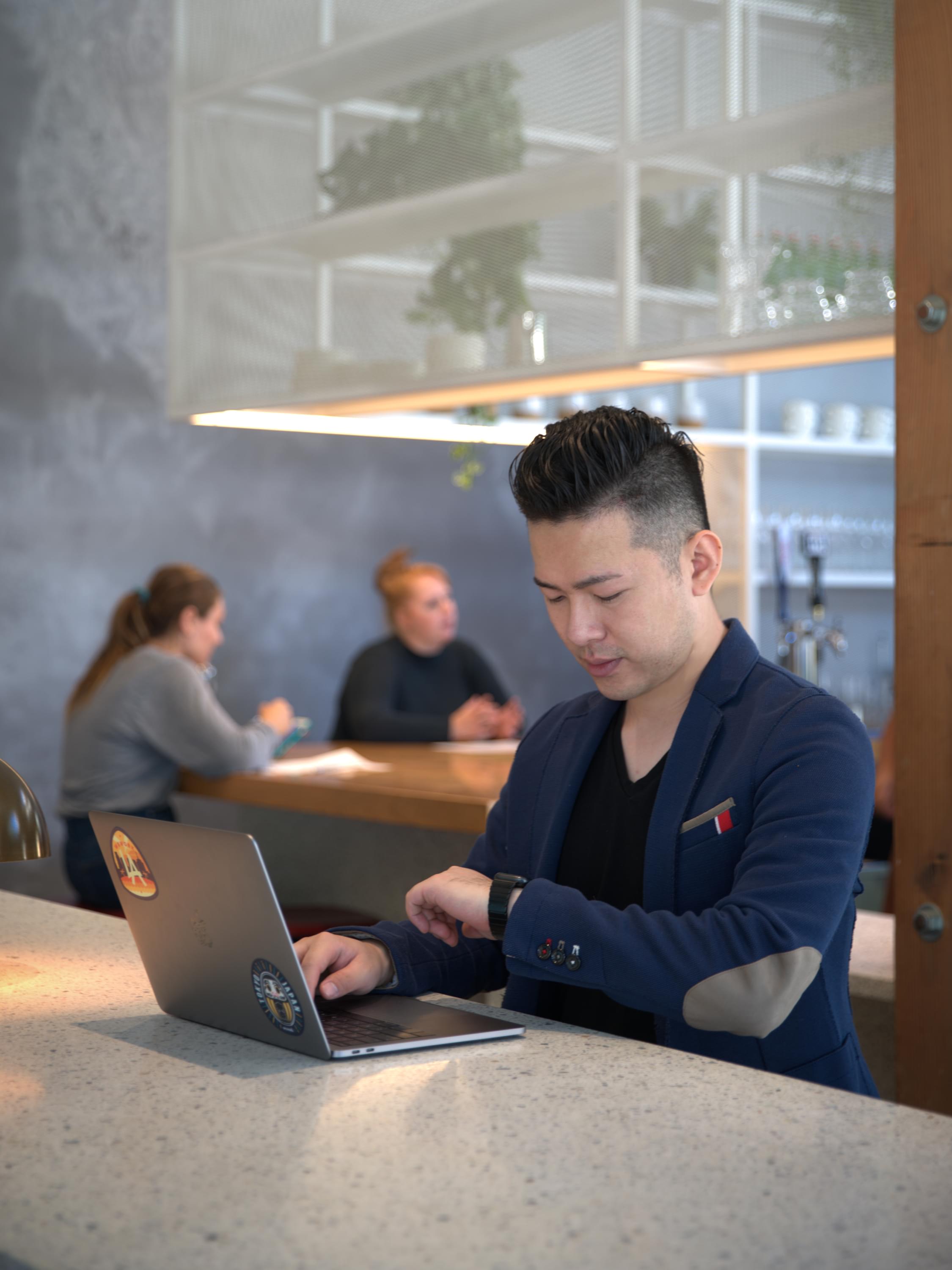 跨境電商 李哈利